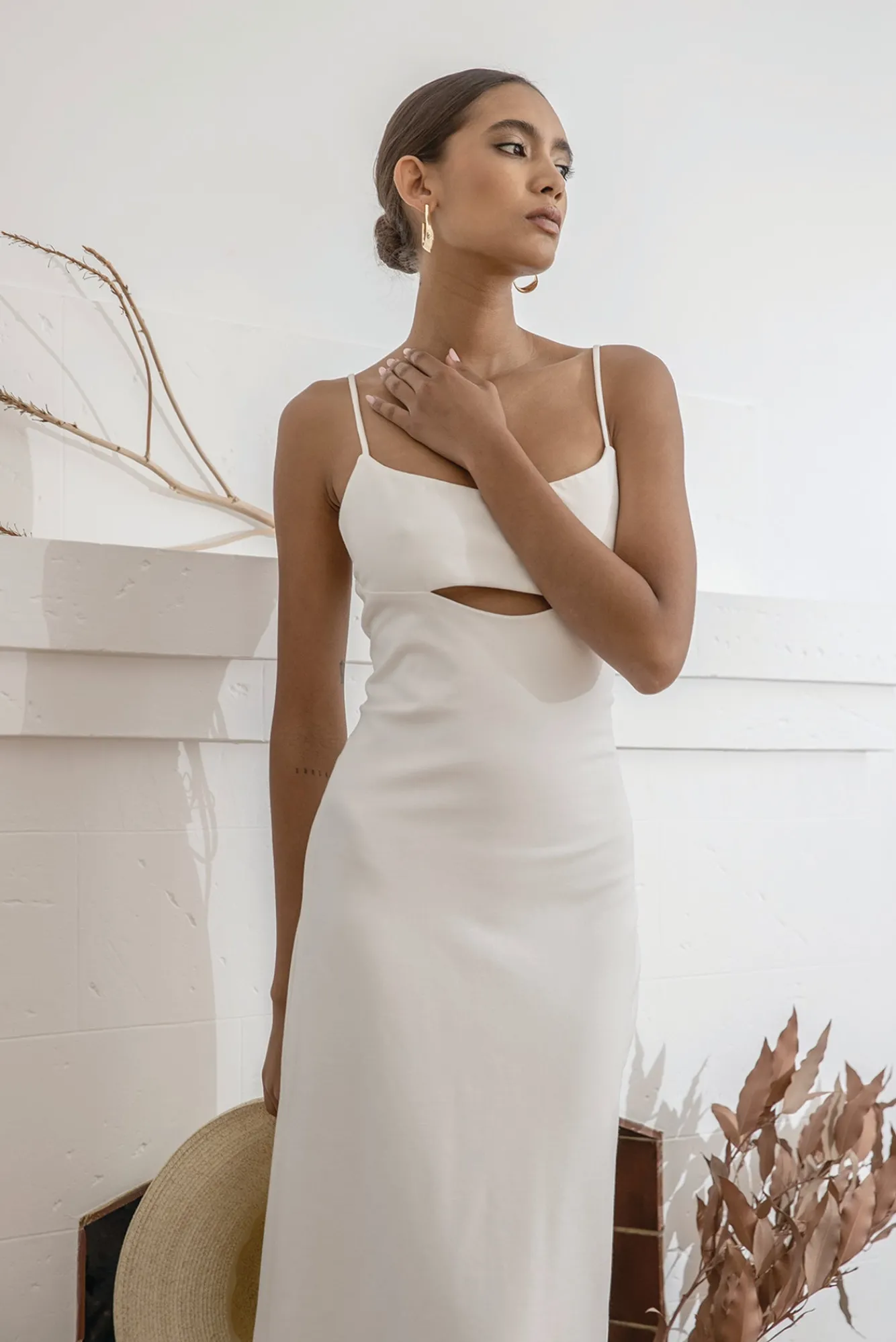 Line & Dot FLOR CUT OUT MIDI DRESS- Dresses